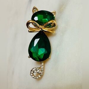 Cat Brooch